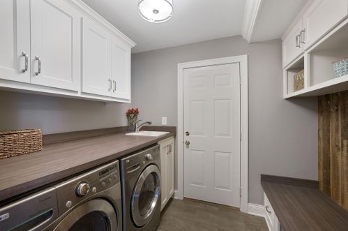 8009 Greenbriar Ln, Saint Paul MN  55125-8472 exterior