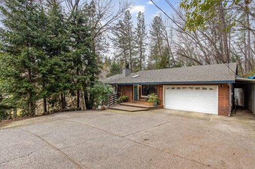 10478 Alta Sierra Dr, Grass Valley, CA 95949-6884