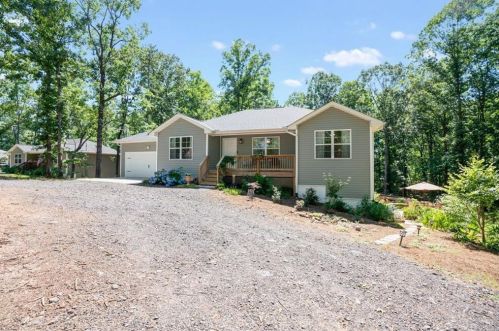135 Emmette Dr, Dawsonville, GA 30534-5705