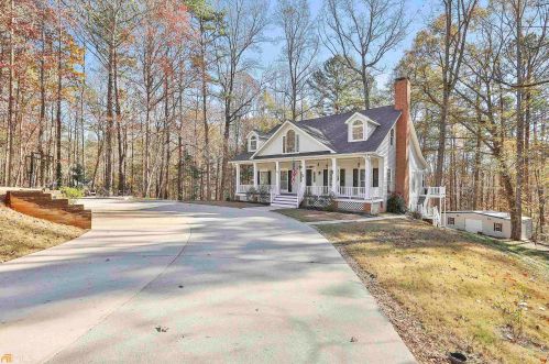 45 Longwood Ln, Newnan, GA 30263-4789