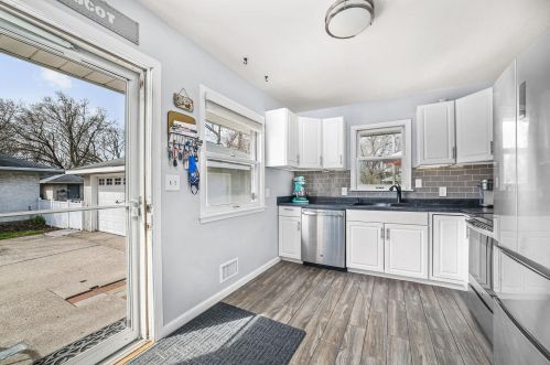 2799 Dellwood Ave, Saint Paul MN  55113-1826 exterior