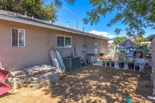 4512 Jurupa Ave, Riverside CA  92506-1969 exterior