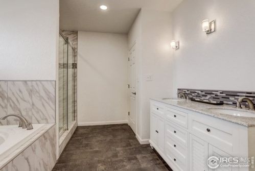 8417 Foothills Hwy, Boulder CO  80302-9351 exterior