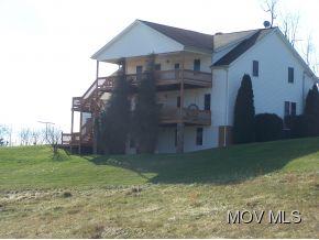 337 Ridgeview Acres, Le Roy, WV 25252-7224