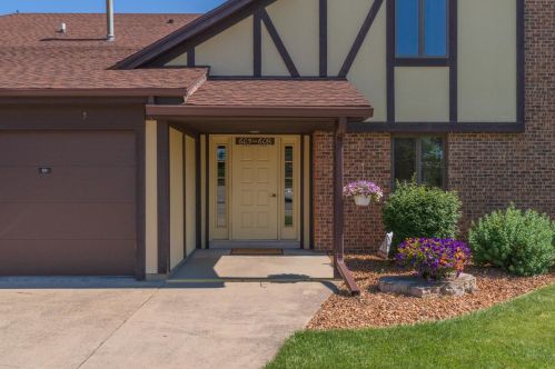 606 Carol Ct, Swygert, IL 61764-9655
