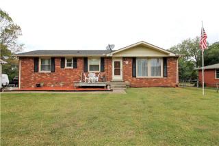 5006 Bonnahill Dr, Hermitage, TN 37076-1830