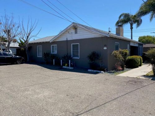 11 Oxford St, Chula Vista CA  91911-3315 exterior