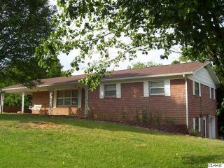 2691 Holston Dr, Morristown, TN 37814-5976