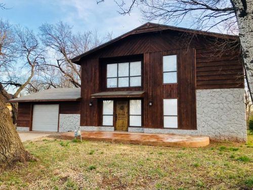 623 Johnson St, Meeker, OK 74855-9103