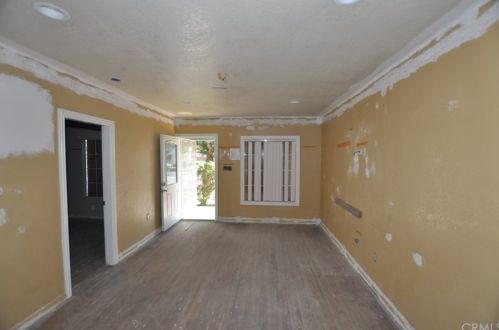 5068 Jurupa Ave, Riverside CA  92504-1712 exterior