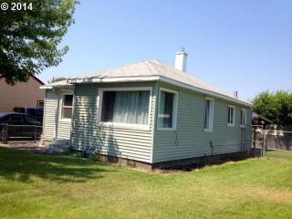579 Sunset Dr, Hermiston, OR 97838-1941