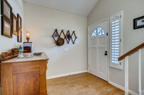 3717 Via Baldona, Oceanside, CA 92056-7215
