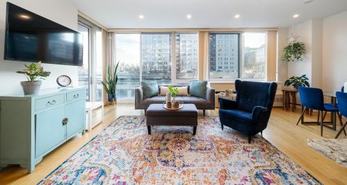 306 Hudson Park, Edgewater, NJ 07020-1495