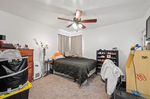 526 Buttonwood St, Anaheim CA  92805-2225 exterior