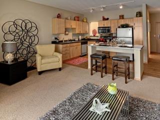 5800 American Blvd, Minneapolis MN  55437-1471 exterior