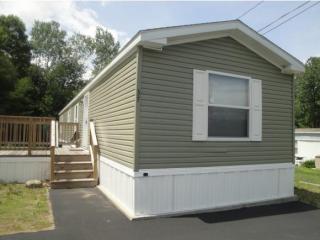37 Parkwood Dr, Allenstown, NH 03275-2229