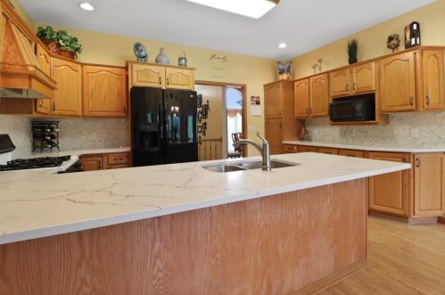 2650 9 Pl, Hobart IN 46342-5356 exterior