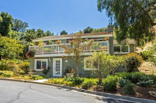 5688 Camelia Ln, Calabasas, CA 91377-1001