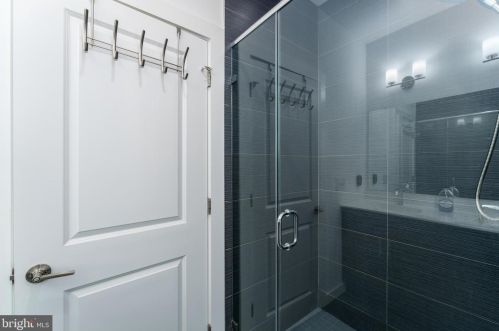 2341 Gordon St, Philadelphia PA 19132-4632 exterior