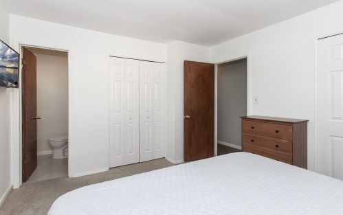 442 Cochise Ct, Carol Stream IL  60188-1516 exterior