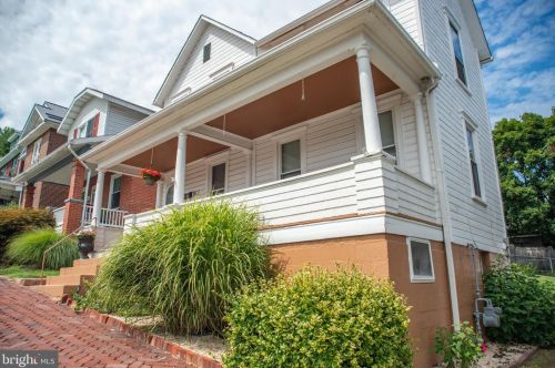 815 Shawnee Ave, Cumberland, MD 21502-1441