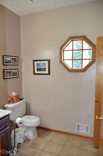 60 Brooks Dr, Stockbridge GA  30281-1855 exterior