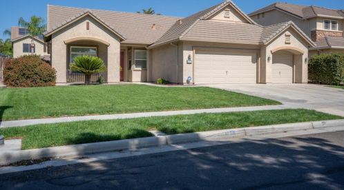 1678 Live Oak Ct, Los Banos, CA 93635-9696