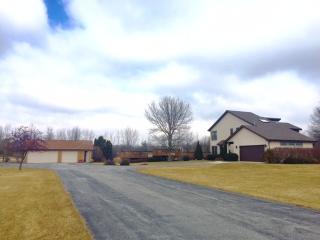 8403 1500n Rd, Momence, IL 60954-3953