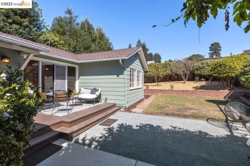63 Stratford Rd, Berkeley, CA 94707-1241