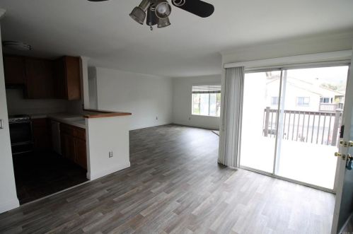 7701 Caminito Leon, Carlsbad, CA 92009-8652