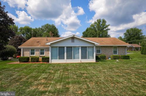 4040 Eldine Ave, York, PA 17408-9330