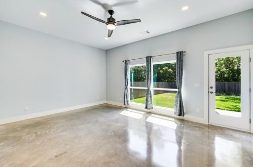 8208 Burrell Dr, Austin TX  78757-8339 exterior