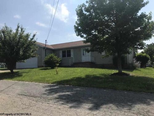 419 Corona Dr, Morgantown, WV 26508-9191