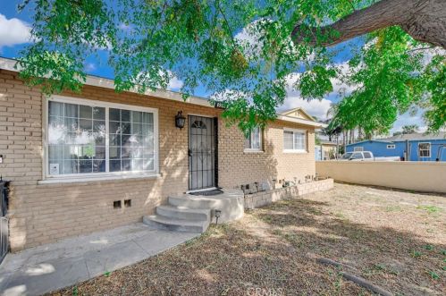 5319 35th St, Riverside, CA 92509-4632