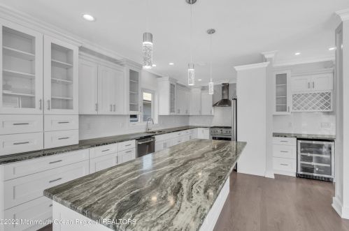 19 Sturgis Rd, Lavallette NJ 08735-2843 exterior