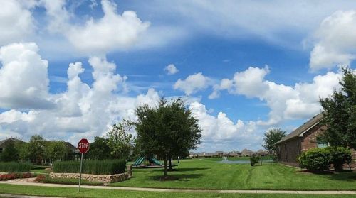 731 Honeysuckle Vine Dr, Richmond TX  77469-4852 exterior