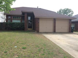 2020 Sierra St, Norman, OK 73071-1513