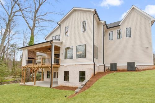 1610 Fearn Cir, Atlanta GA  30319-3512 exterior
