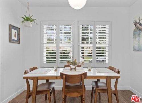 2470 Bywood Dr, Glendale CA  91206-4725 exterior