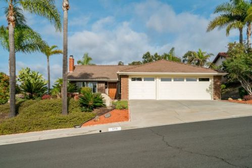 2718 Vancouver St, Carlsbad, CA 92010-1366