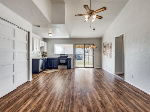 1613 Chablis St, Garland TX 75040-4633 exterior