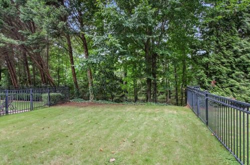 1441 Montclair Ct, Smyrna GA  30080-6100 exterior