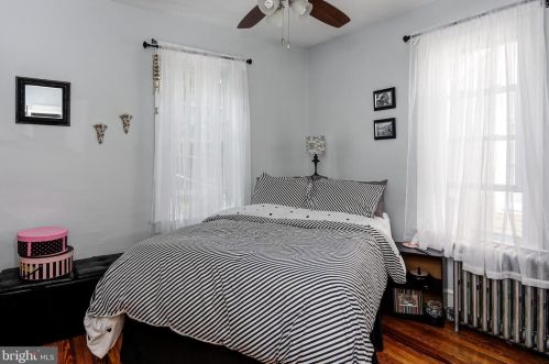 41 Friends Ave, Haddonfield NJ 08033-1500 exterior