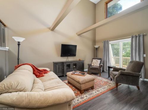 3274 Camelot Dr, Saint Paul MN  55125-2754 exterior