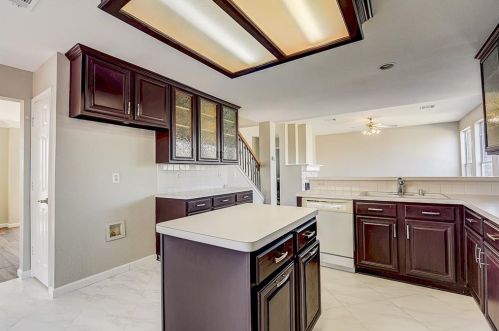 3908 Randall Ln, Carrollton TX 75007-1085 exterior