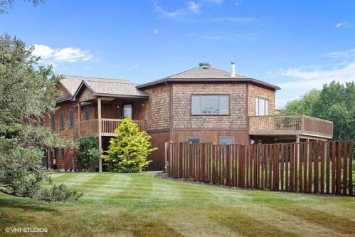 102 Blueberry Ln, Charlestown, RI 02813-2105