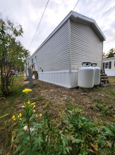 54 Sparrow St, Keene, NH 03431-1692