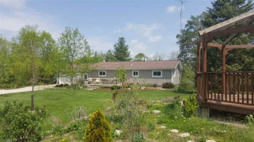 218 Hallock Hollow Rd, Edelstein, IL 61526-9737
