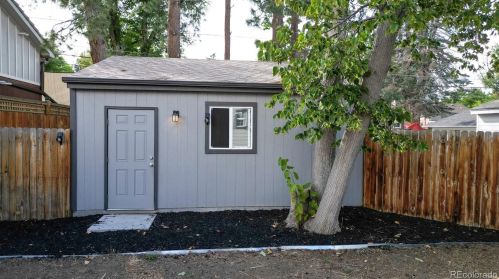 3829 Logan St, Englewood CO 80113-6845 exterior