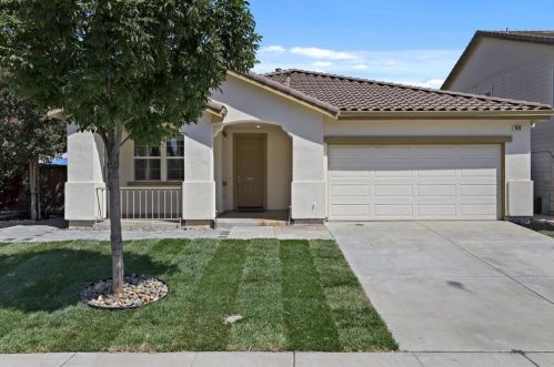 413 Lasata Dr, Tracy, CA 95377-8331